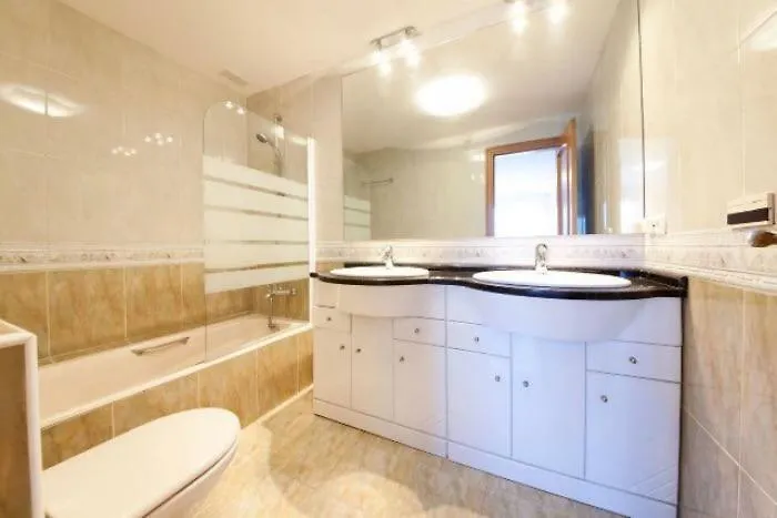 Pio Baroja Apartment San Sebastian